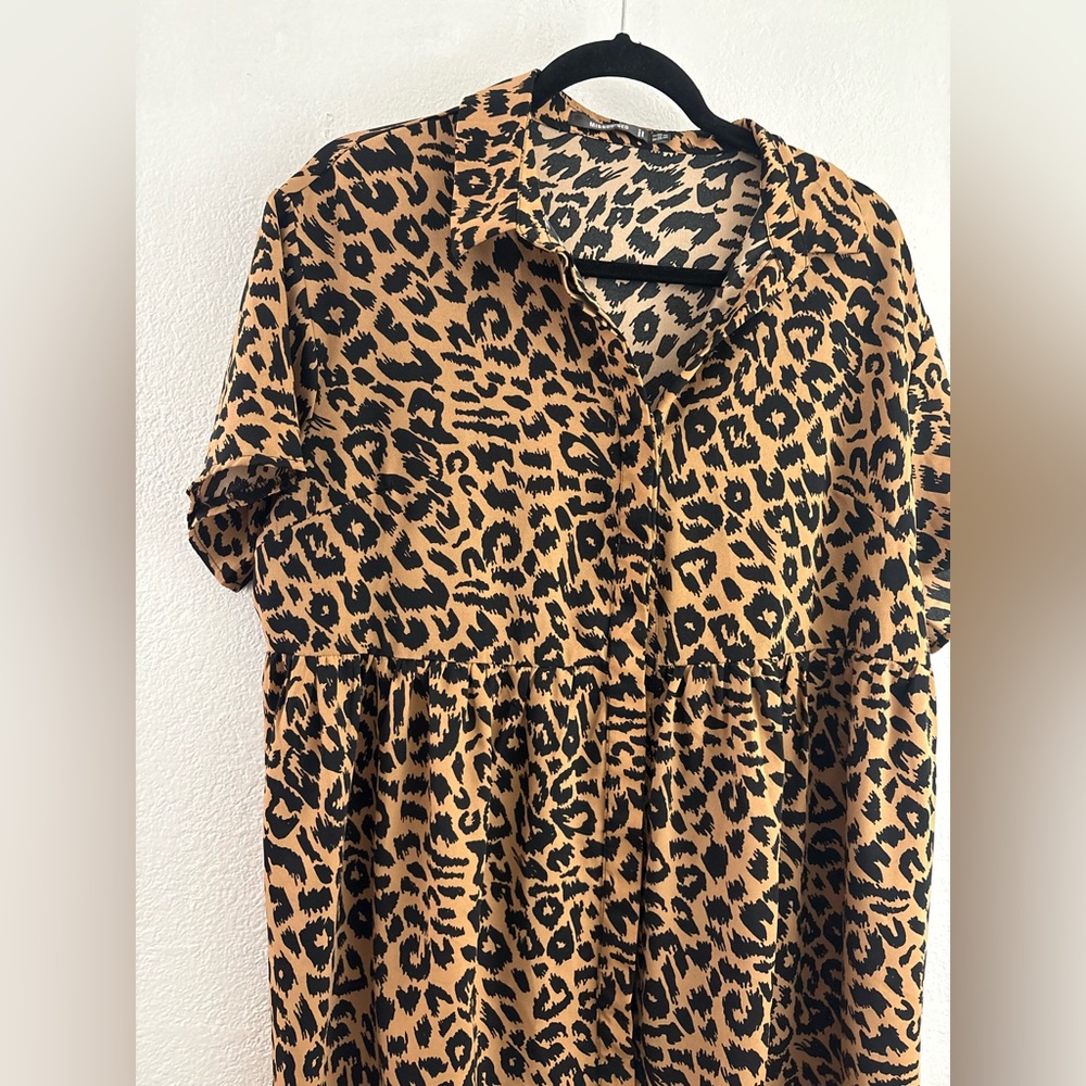 Missguided leopard print short sleeve button down smock shirtdress size 8 - Picture 2 of 9